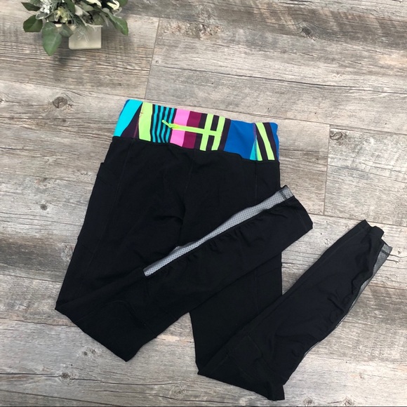 Ivivva girl’s size 14 Pocket black leggings. - Picture 2 of 3